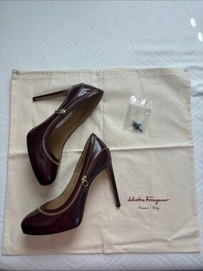 Salvatore Ferragamo Wine Burgundy Patent Leather Zip-Trim Pumps